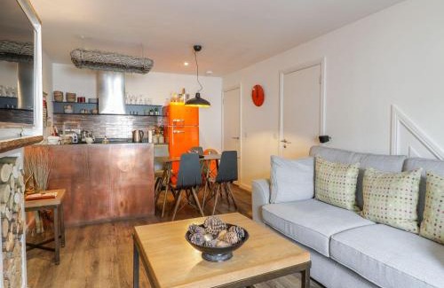 Moffat House | Wee Cottage
