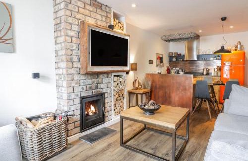 Moffat House | Wee Cottage