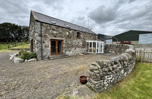 Kirkcudbright Cottage | Wee Newton - a house that sleeps 6 guests in 2 bedrooms