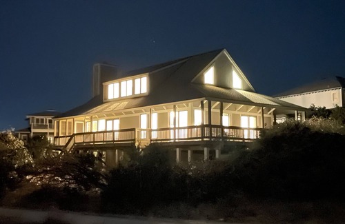 South Beach House | Weekend at Bernie’s! Thurs - Thurs rentals! Avoid weekend ferry tram traffic!