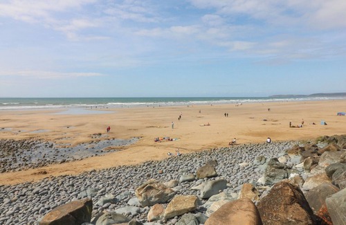 Hartland Cottage | WELCOMBE MOUTH, pet friendly, with a garden in Hartland
