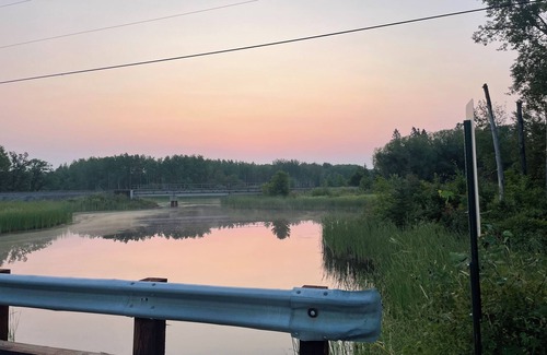 Ray Cabin | Welcome Friends and Family 2 Monthly Rental