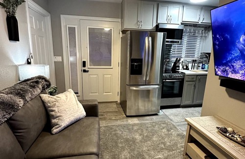 San Carlos House | Welcome SD Cozy Suits A & B Together