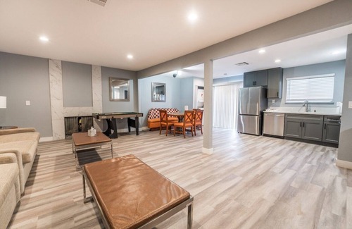 Sunrise Manor House | Welcome to Fabulous Las Vegas! Located minutes away from the Las Vegas Strip