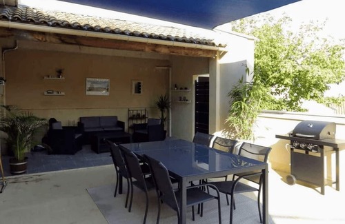 Chateauneuf-du-Pape Apartment | Welcome to La Voile Bleue! Apartment for up to 6 people