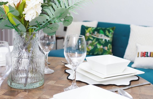 Middlesbrough House | Welcome to LOHIA NIGHTS. A Home away from home, retreat!