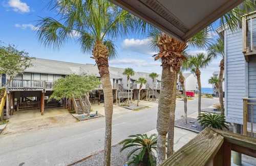 East End House | Welcome to Ocean Mile E-5!