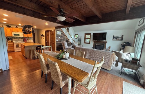 Wallenpaupauk Lake Estates Ski Chalet | Welcome to On the Rocks a charming retreat located near Lake Wallenpaupack
