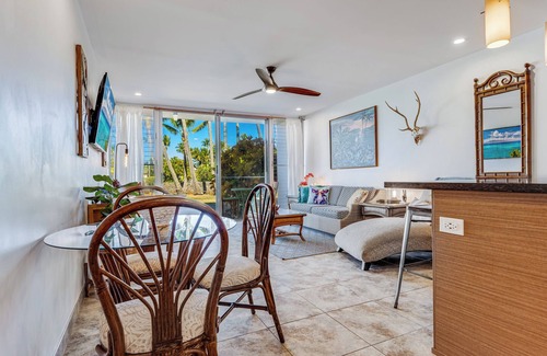 Kuau Condo | Welcome to Paradise! Paia is Maui's hidden gem. Windsports, shopping, & dinning