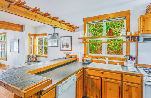 Port Ludlow House | Welcome to Pintails Lodge on Port Ludlow Bay