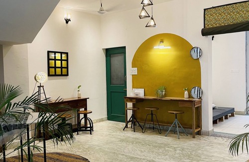 C-Scheme Bed & Breakfast | Welcome to Pinterest Inspired Villa in center of the city.