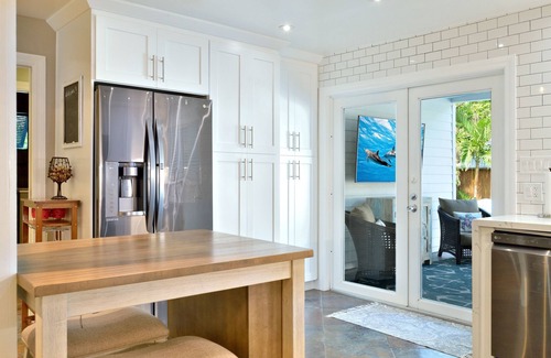 New Town House | *Welcome To Poseidon's Paradise* Midtown Home & Incredible Pool *28 Nights Min