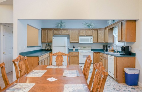 Sloans Valley House | Welcome to “Shady Hill” – The Perfect Comfy Choice for Family and Friends