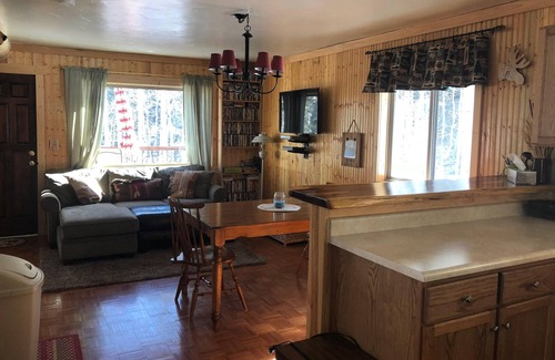 Crystal Lake Cabin | Welcome to the Lazy Moose Cabin