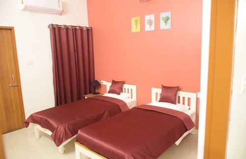 Bhopal Bed & Breakfast | Welcome to The Autumn Leaves Bhopal