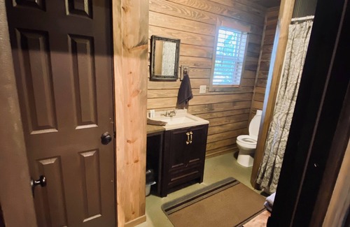 Compton Cabin | Welcome to the Bunkhouse cabin at Elkhorn Cabins
