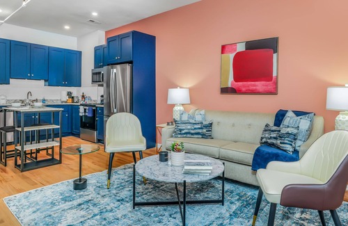 West Chester Apartment | Welcome to The Charming High st Suites