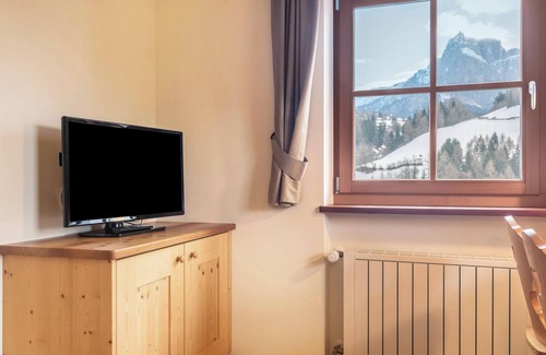 Tisana Apartment | Welcome to the Farm - "Fewo Vajolet Paalhof" with Mountain View