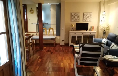 Toledo City Center Apartment | Welcome to the Hear of Toledo. Enjoy it.