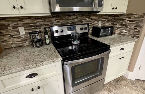 American Fork House | Welcome to The Honey Hive! Spacious, clean, private 2 bedroom basement apartment
