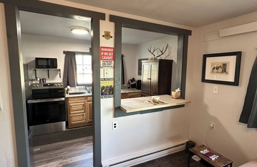 Hulett House | Welcome to The Hulett Hideout in historic downtown! Walk everywhere!