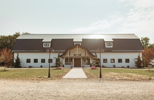 Port Austin House | Welcome to The Huron Host in Port Austin!