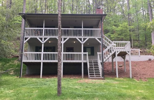 Talking Rock Cabin | Welcome to the Perfect Remote Secluded Creekside Cabin w/walk in creek access