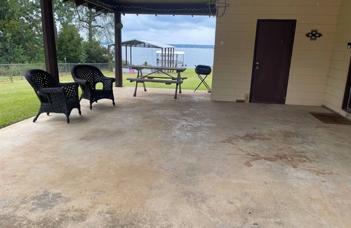 Fort Gaines House | Welcome to The Reel Retreat! Lake home on Lake Eufaula in Alabama!