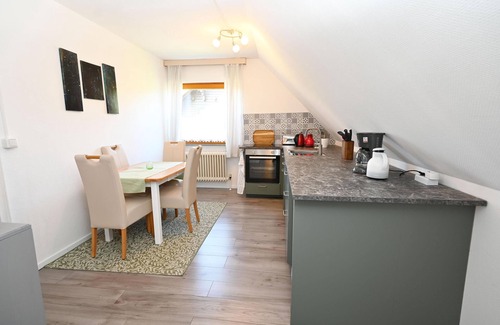 Behrensdorf Apartment | Welcome to the upper floor holiday apartment "Lisa" in the Ferienhau
