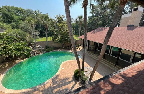 Governor's Walk House | Welcome to The Urban Mansion in Midtown Tallahassee