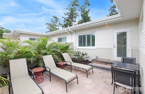 Clearwater Villa | WELCOME TO THIS TASTEFULLY DECORATED, COMPLETELY RENOVATED, 2 BED 1 BATH, LUXURY LIVING QUARTERS