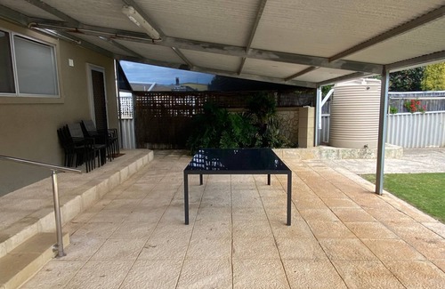 Jurien Bay House | Welcome to Tre-Sorelle (meaning 3 Sisters). This charming property is perfect for you & your family