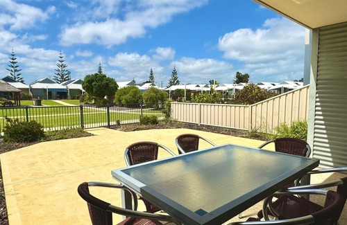 Jurien Bay Villa | Welcome to Unit 24 Seafront Estate, within a stunning complex located right in the heart of Jurien B