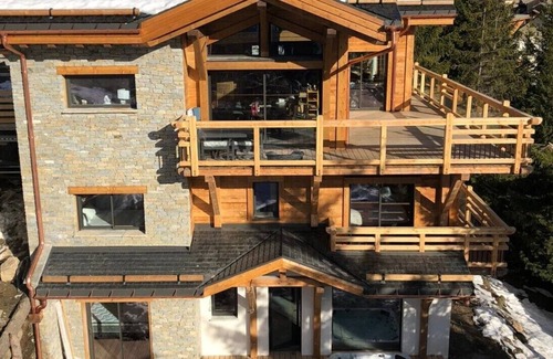 Les Deux Alpes Ski Chalet | Welcome to White Combs Mountain Lodge , 5 stars, spa, close to lifts and village