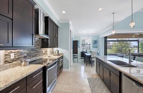 Oakland Hills House | Welcome to your perfect seasonal getaway!