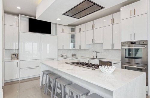 Villa Primera House | Welcome to your luxury retreat on Pensacola Beach, where opulence meets Paradise