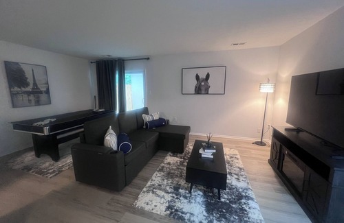 St. Charles House | Welcoming 3-bedroom townhome with AC in Waldorf