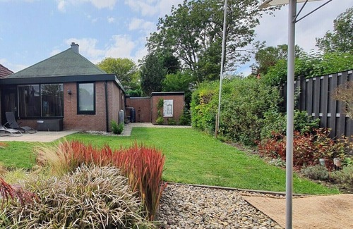 Herkingen House | Welcoming and private Holiday Home with garden on the island Goeree-Overflakkee