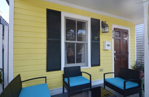 Old Town House | Welcoming & Conveniently Located Dog-Friendly Home - Walk to Everything