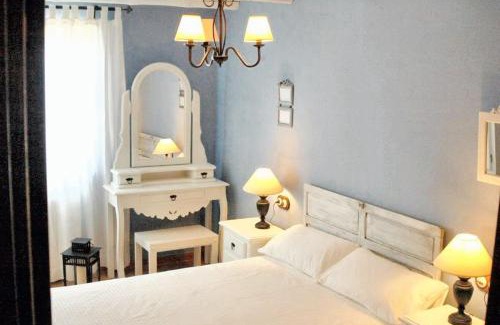 Villanueva del Duque House | Welcoming House in Alcaracejos with Shared Pool