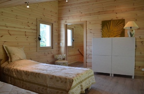 Marigny Ski Chalet | Well-being CHALET, 100m2 spa sauna, 1km LAC CHALAIN,