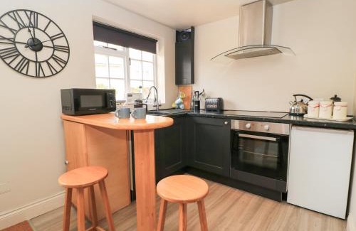 Crudwell House | Well Cottage