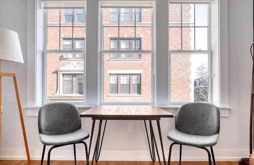 Agassiz Apartment | Well-Located Porter Square 1BR in Harvard Square