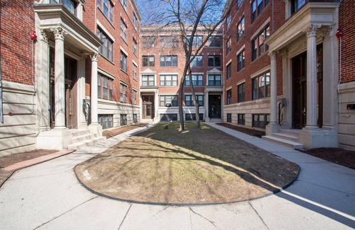 Agassiz Apartment | Well-Located Porter Square 1BR in Harvard Square