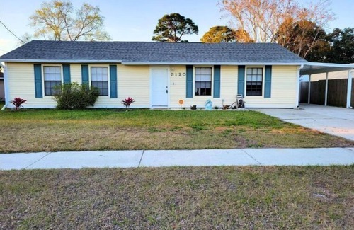 Cocoa House | Well stocked 3 BR /2 Bath in beautiful Port St John!