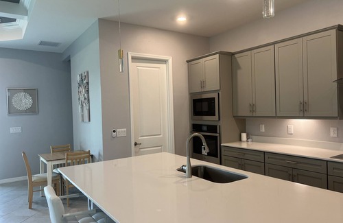 Venice Resort | Wellen Park Golf & Country Club resort style single family house full furnished.