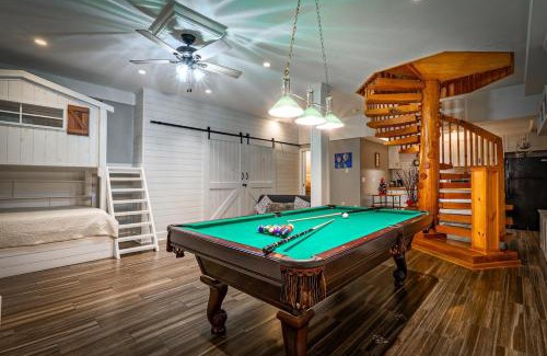 Cosby Villa | Wellness Retreat Zen Oasis DOGS Spa Hot Tub