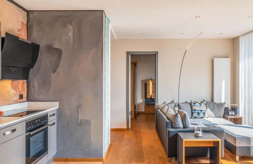 Pelham Apartment | Wellvital, 86 qm Souterrain, 2 separate Schlafzimmer, 2 Bäder