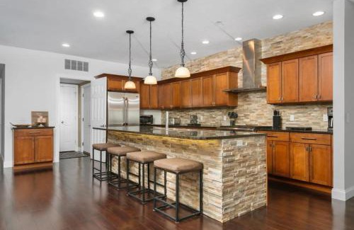 Traverse City Apartment | West Bay Overlook in Downtown TC