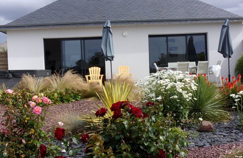 Santec House | West cape; 100m beach; Batz island view;jacuzzi;wifi.